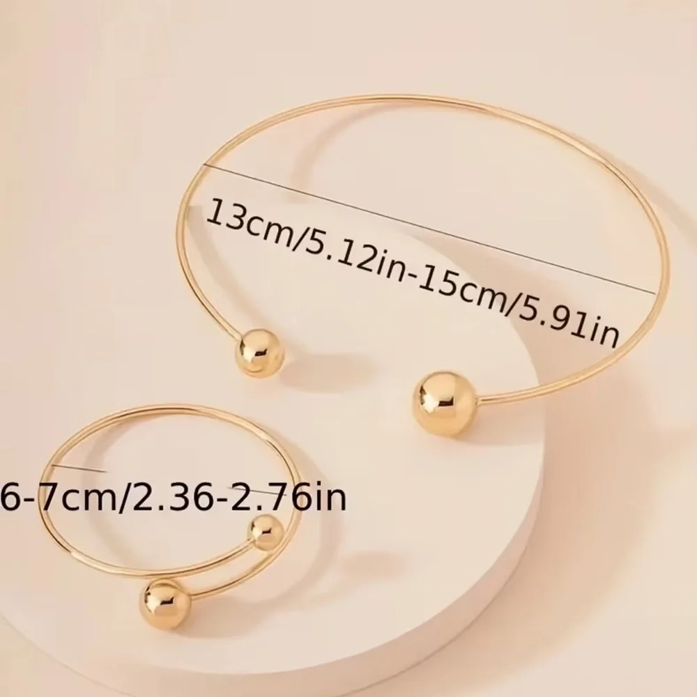 NEW Elegant Gold Jewelry Set.
